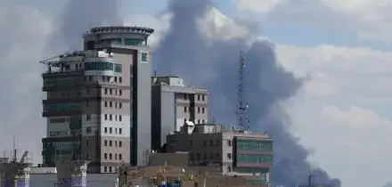 Secondo giorno di attacchi Usa e israeliani su Teheran. La rappresaglia iraniana in tutte le direzioni