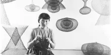 Ruth Asawa, il fil di ferro da trauma a leggerezza vitale