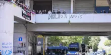 Roma sud, blitz all&rsquo;alba per sgomberare i &laquo;pirati&raquo; del Laurentino