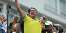 Il vento anti-sistema spacca il Brasile, un Bolsonaro ne approfitta