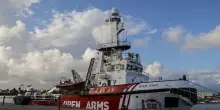 Blocco navale, il parlamento cancelli quella norma