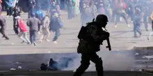 Blocchi e scontri, La Paz resta senza cibo n&eacute; ossigeno