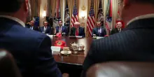 Midterm sul collo, Trump in un vicolo cieco: &laquo;Forse attacco, forse no&raquo;