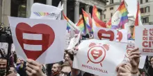 Unioni civili d&rsquo;oro. La legge ha 10 anni, ma non basta