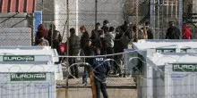 Rimpatri dei migranti: l&rsquo;Ue accelera, lo stile &egrave; quello dell&rsquo;Ice