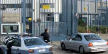 Putride o sovraffollate, galere da chiudere