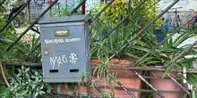 La perquisizione diventa sgombero. Cos&igrave; la polizia ha chiuso il Bencivenga