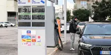 Un altro pasticcio sulle accise fa impazzire la maionese delle destre