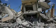 Proiettili e minacce, tra Usa e Iran il nodo resta Hormuz