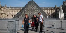 Il caldo batte anche il Pride, Parigi brucia e non si spegne