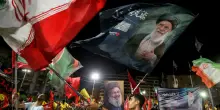 L&rsquo;ayatollah celebrato anche in Libano. Ma Israele non pensa neanche al ritiro