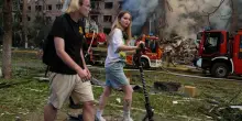 Da Kiev fino al Donetsk cos&igrave; provano a vivere i civili stanchi di guerra
