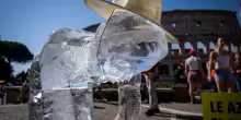 La classe operaia, vittima del clima, si squaglia al sole