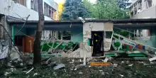Droni ucraini su un magazzino russo, morti 8 operai