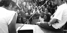Imparare la politica ascoltando il trauma