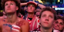 New York assolve la squadra e processa Trump