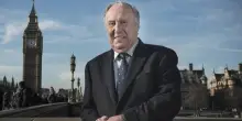 Frederick Forsyth, morto a 86 anni l'autore di "Il giorno dello sciacallo" ed ex agente segreto