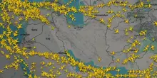 Israele attacca l'Iran, il traffico aereo azzerato: tutti i voli deviati e cancellati. Il confronto