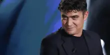Riccardo Scamarcio, la polemica sui David, la frase sessista e i tradimenti: «Lo faccio col corpo, mai con il cuore»