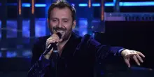 Cesare Cremonini, stasera il concerto a Milano: scaletta, orario, come arrivarci. Cosa sapere