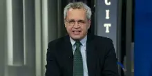 Enrico Mentana: «Resto a La7 a vita». Le dimissioni smentite al brindisi per i 15 anni di direzione del Tg