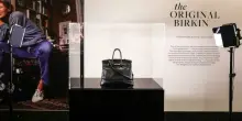 L'Hermès di Jane Birkin venduta all'asta a 10 milioni, ecco chi l'ha comprata e cosa vuole farci