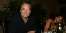 Matthew Perry, le dipendenze da alcol e droga, la ketamina, la causa della morte e la confessione del medico: la ricostruzione