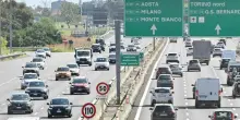 Traffico in autostrada, le giornate da bollino rosso e nero per il mese di agosto 2025