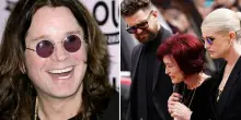 Ozzy Osbourne, svelata la causa della morte: «Non c'è stata eutanasia». Tributo rock da brividi a Birmingham
