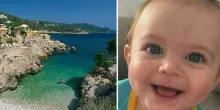 Neonato morto in Turchia, ad Antalya, bufera sui soccorsi in ritardo. La madre: «Fatemi riportare Arian in Italia»