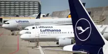 Lufthansa si riorganizza, dal 2026 centralizzati i controlli delle filiali