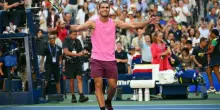 Alcaraz-Lehecka 6-4, 6-2, 6-4: lo spagnolo in semifinale. Sinner-Musetti, Djokovic contro Fritz. Il programma dei quarti agli Us Open