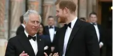 Harry incontra oggi Re Carlo a Londra, le indiscrezioni: «Potrebbero vedersi nel pomeriggio, il sovrano è tornato dalla Scozia»