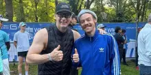 Harry Styles sotto copertura: si finge Sted Sarandos e corre la maratona di Berlino in meno di 3 ore