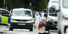 Attentato sinagoga Manchester, una delle vittime uccisa (per sbaglio) dalla polizia: «Era vicina all'assalitore»