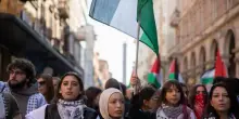 Corteo Pro Pal a Roma: quel muro tra sessantottini e nipoti. Ma la ?Gen Gaza? fugge dagli scontri