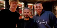 Sinner, la cena con Mbappé nel ristorante di Parigi: la foto fa il giro del mondo