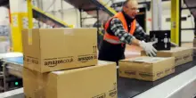 Amazon sostituisce 14mila lavoratori con l?IA, i posti a rischio nelle aziende in Italia
