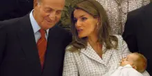 Juan Carlos, l'autobiografia dell'ex re di Spagna: «Vivo ad Abu Dhabi senza pensione. Mio figlio mi ha voltato le spalle, con Letizia c'è disaccordo. La regina Elisabetta mi disse: "Non abdicare"»
