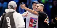 Sinner e Alcaraz si allenano insieme a Torino: selfie, sorrisi e autografi prima delle Atp Finals. Il racconto della giornata