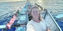 Attraversano l'Oceano Pacifico a remi in 5 mesi, l'avventura di Jess Rowe e Miriam Payne: «Partite con 400 chili di scatolette liofilizzate»