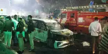 Nuova Delhi, auto esplode vicino al Forte Rosso: almeno 8 morti. «Nessuna ipotesi esclusa». Panico in strada