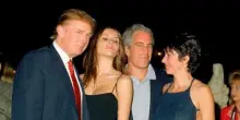 «Donald Trump ha passato ore a casa mia con una delle mie vittime»: la mail di Jeffrey Epstein accende un faro sul presidente Usa