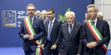 Mattarella e Meloni all'Assemblea Anci: «I Comuni aree interne da difendere»