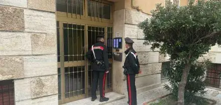 Roma, 27enne cade dal terzo piano di un B&b e muore dopo una lite: arrestato l'amico che era con lui