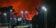 Buenos Aires, esplosioni e incendi in una zona industriale. Il sindaco: «Sono di proporzioni enormi»
