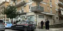 Uccide la sorella a coltellate poi chiama i carabinieri: «Venite, l'ho ammazzata»