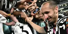 Juventus, Chiellini: &laquo;Prossimi due impegni decisivi. Le ultime stagioni sono state difficili, ma vediamo la luce. Rinnovo di Yildiz vicino&raquo;