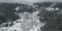 Neve, oggi primi fiocchi: ecco dove. Allerta in Piemonte e Liguria, in Toscana attivati i mezzi di soccorso. Le previsioni meteo