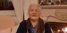 Nonna Laurina compie 115 anni, è la donna più anziana d'Italia: «Gesù me li ha dati e io me li prendo»